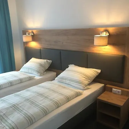 Burghotel Homberg *