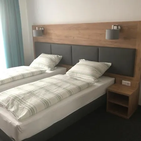 ホテル Burghotel *