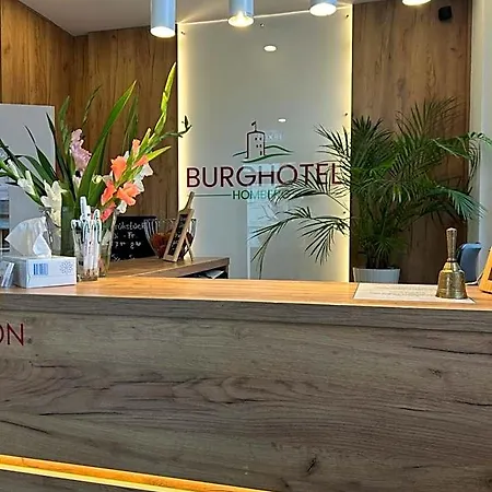 Burghotel *